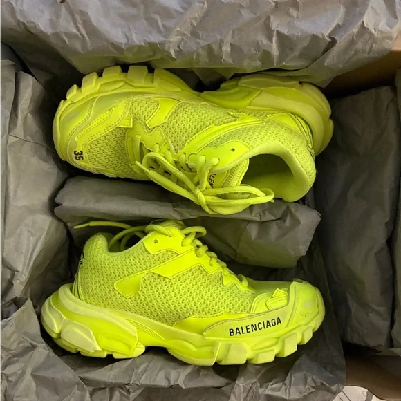 Women’s Balenciaga Bright Yellow Sneakers Size 35 - Picture 5 of 9